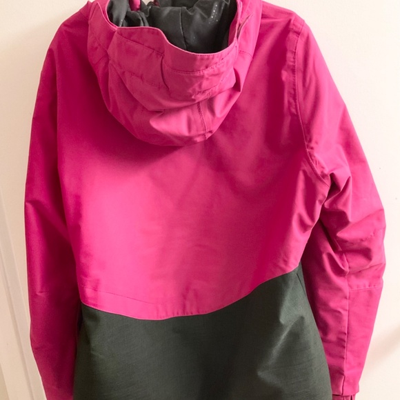 Medium Womens O’Neil Snowboard Ski Red Jacket Winter Warm Zipper Water Resistant - Picture 11 of 11